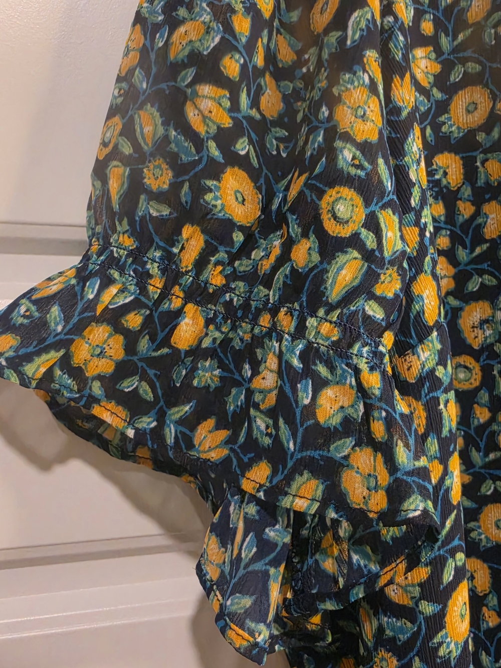 J.Crew Floral Short-Sleeve Ruffle Tie-Neck Blouse Navy Blue Size XXL - Picture 3 of 8
